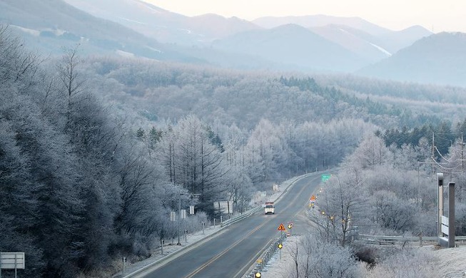 Still winter at Daegwallyeong Pass