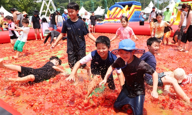 Toechon Tomato Festival